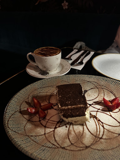 Photo of Opuz Kitchen & Bar Hemel - 162 Marlowes, Hemel Hempstead HP1 1BA